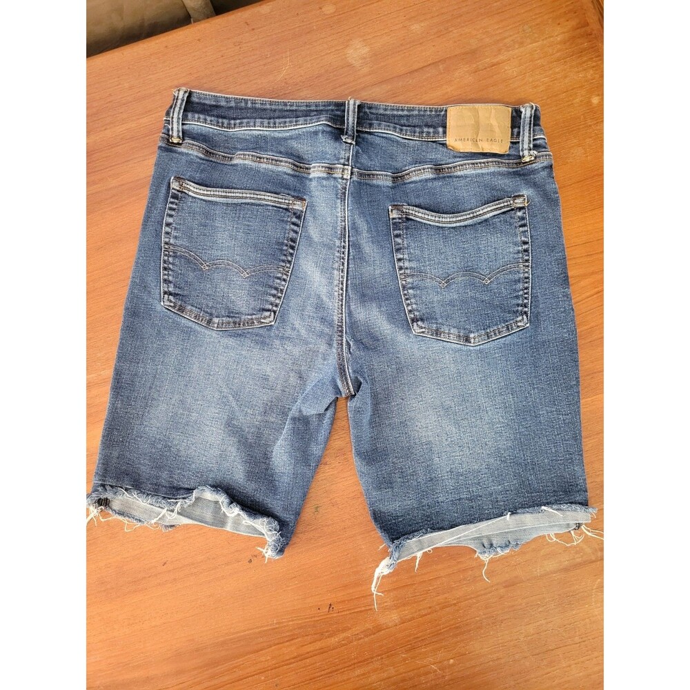 American Eagle Airflex+ Mens Distressed Medium Wash Cutoff Denim Shorts Size 36 - Picture 5 of 8